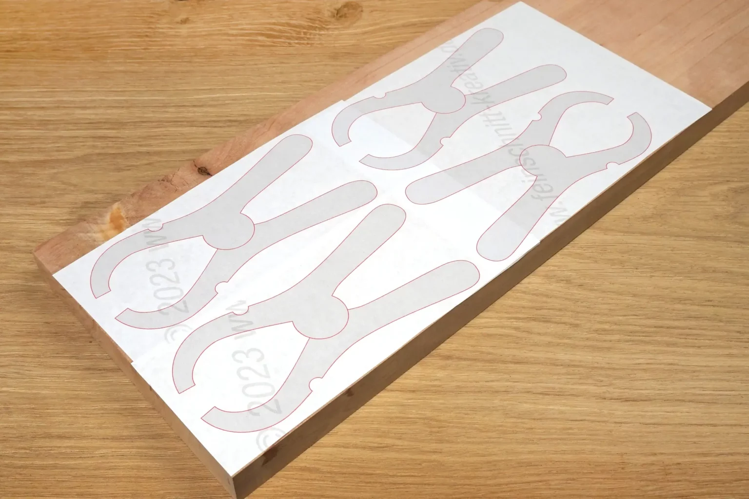 36-01-holzklammern-laubsaege-dekupiersaege-vorlage-vorlagenpapier-ausdrucken-aufkleben