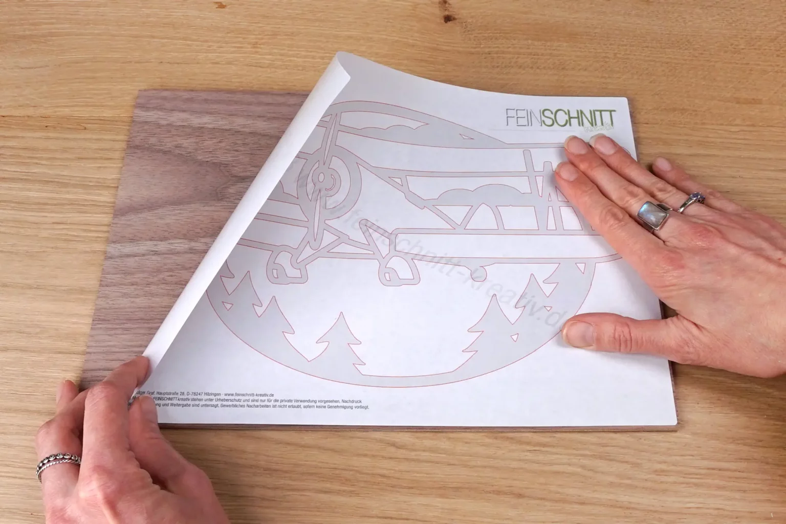 36-03-ueber-den-wolken-wandbild-laubsaege-dekupiersaege-vorlage-aufkleben-edelsperrholz