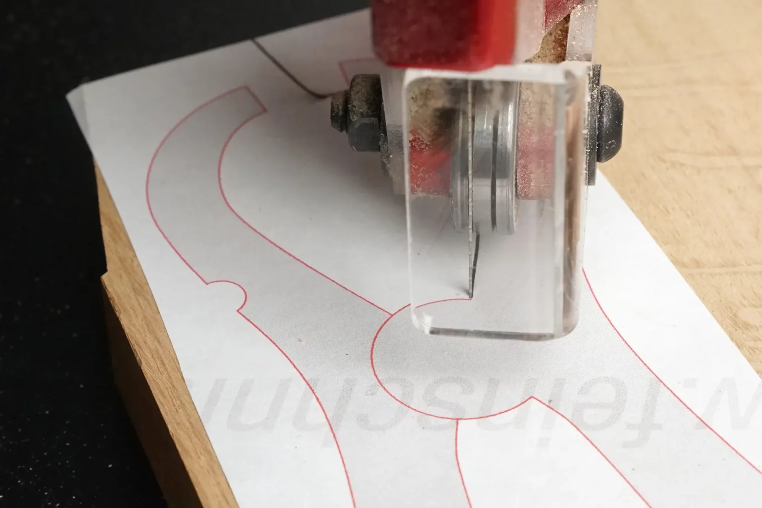 36-04-holzklammern-laubsaege-dekupiersaege-vorlage-saegelinie-verbreitern