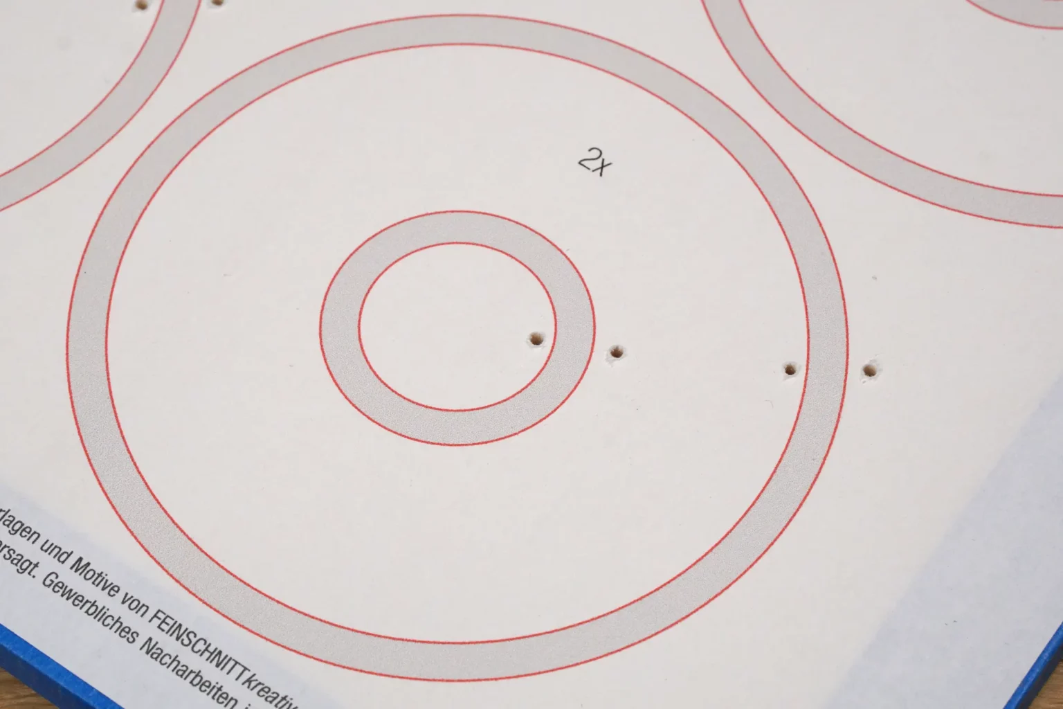 37-05-barocke-weihnachtsanhaenger-deko-laubsaege-dekupiersaege-vorlage-saegeblattdurchfuehrung-bohren-ringe