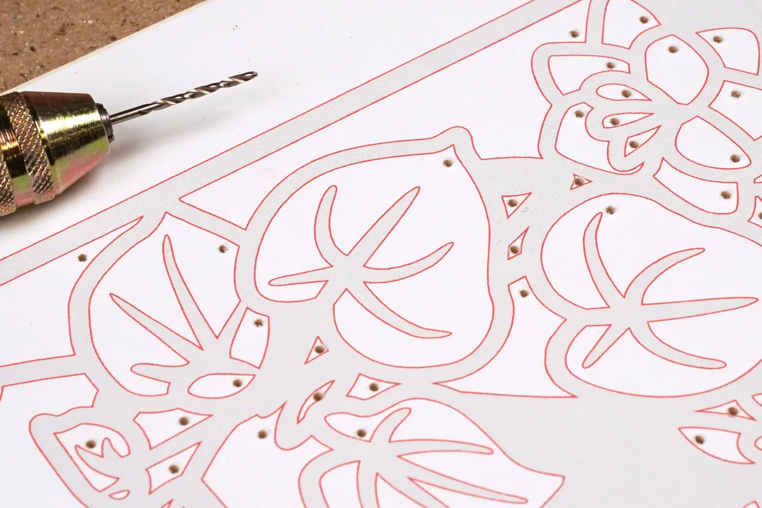 34-04-pflanzen-terrarium-deko-laubsaege-dekupiersaege-vorlage-saegeblattdurchfuehrung-bohren-sperrholz-motiv