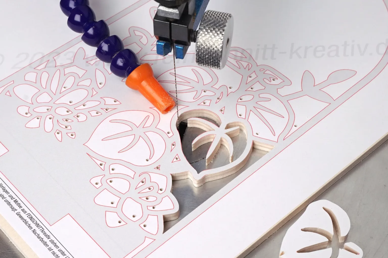 34-05-pflanzen-terrarium-deko-laubsaege-dekupiersaege-vorlage-innenschnitte-saegen-motiv-3-mm-sperrholz