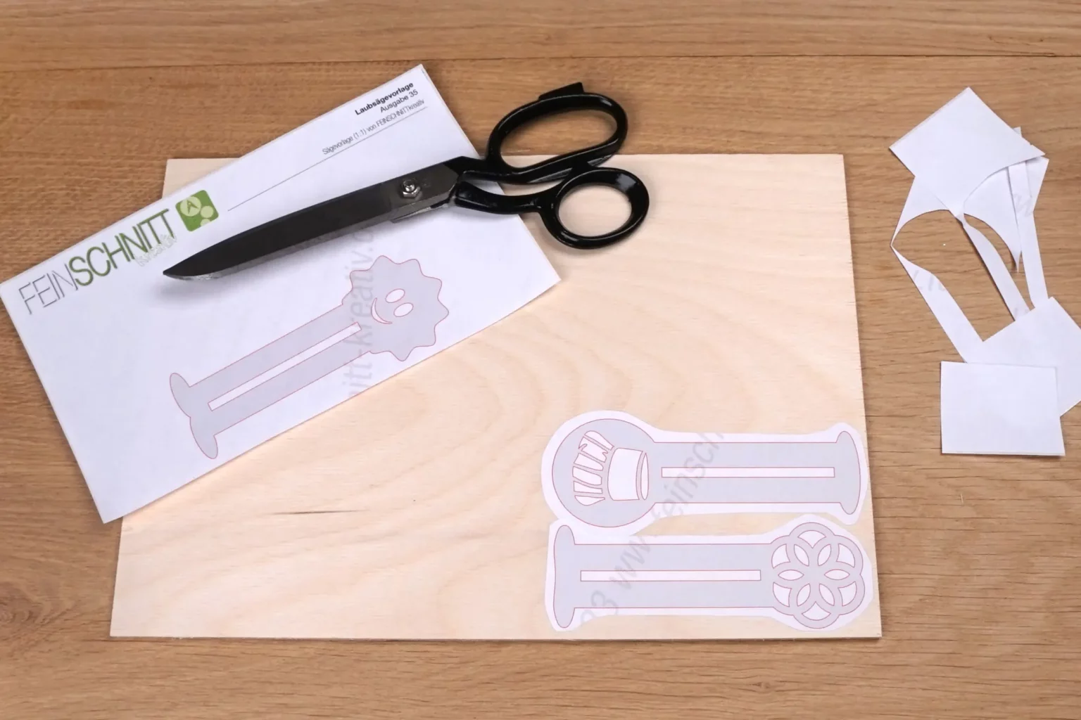 35-01-tubfix-kuechenhelfer--laubsaege-dekupiersaege-vorlage-vorlagenpapier-drucken-kopieren-zuschneiden-aufkleben