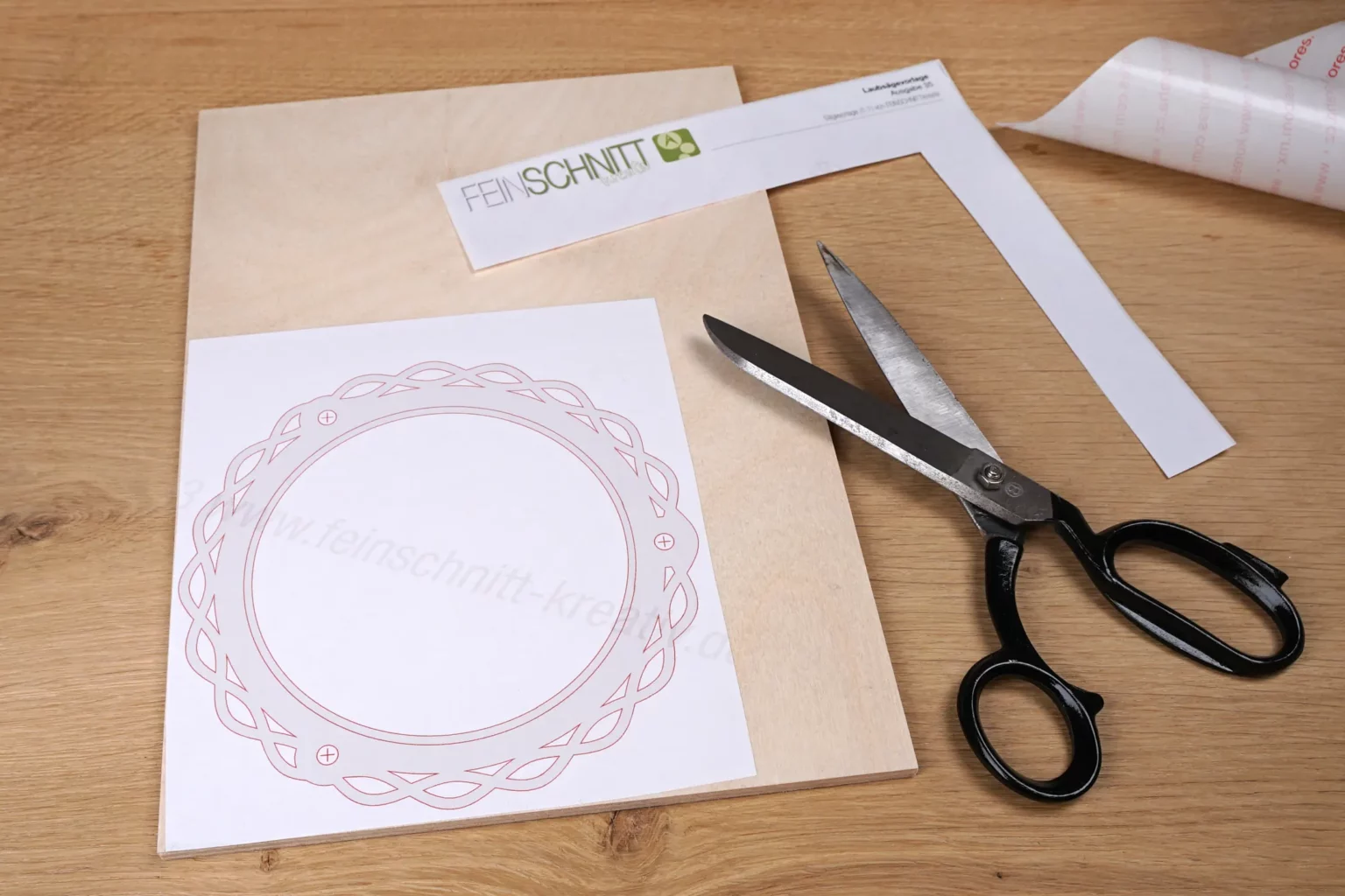 35-02-blumenampel-deko-laubsaege-dekupiersaege-vorlage-vorlagenpapier-zuschneiden-aufkleben-8-mm-sperrholz