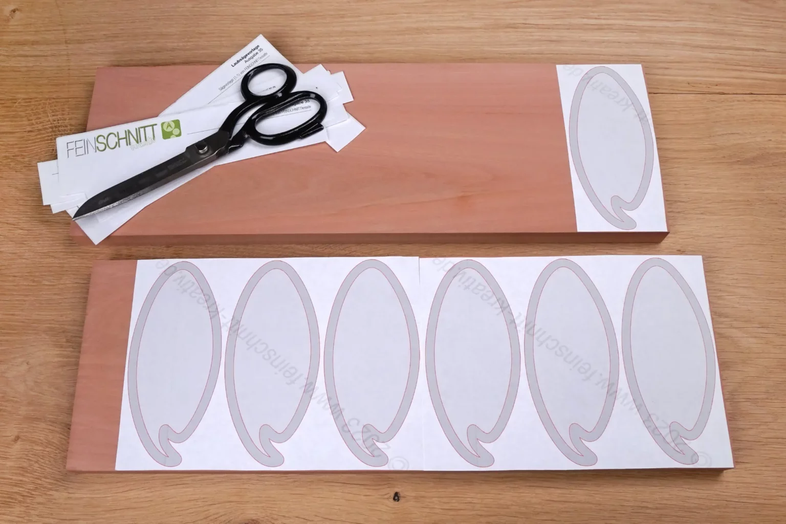 35-03-knabberblume-deko-laubsaege-dekupiersaege-vorllage-volragenpapier-aufkleben-schaelchen-20-mm-massivholz-birne