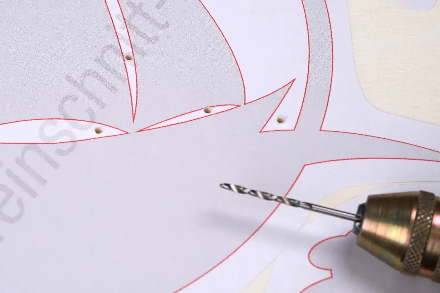 35-04a-segelboote-aufsteller-sommer-deko-laubsaege-dekupiersaege-vorlage-saegeblattdurchfuherungen-bohren-traegerplatte