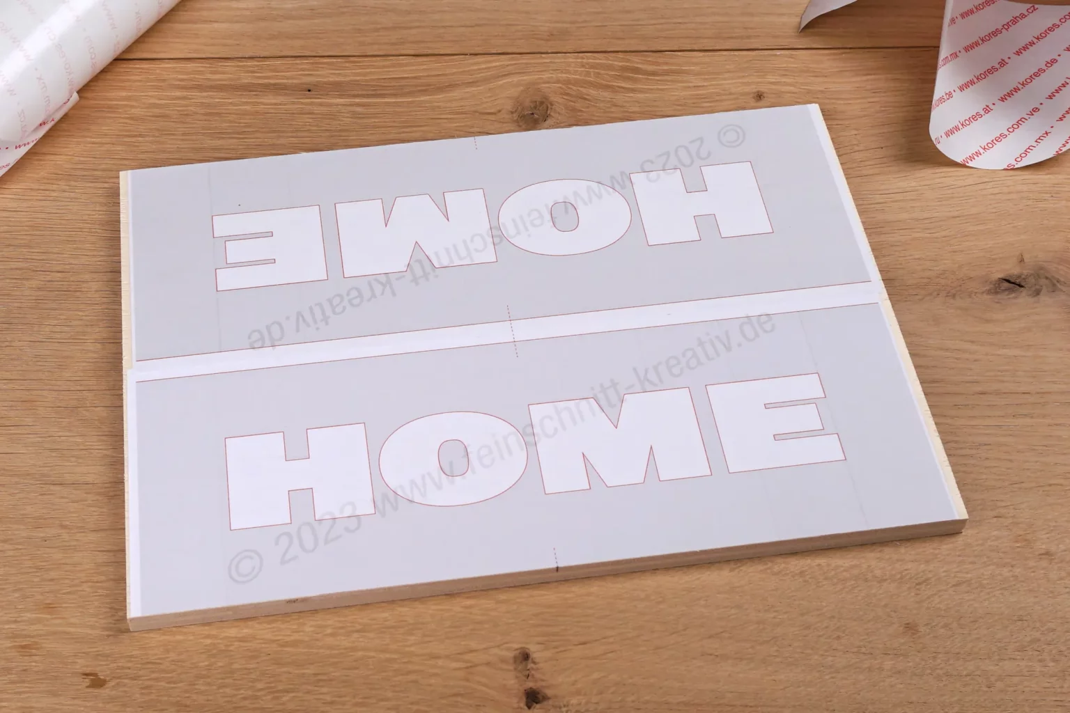 35-05b-schriftzug-home-deko--laubsaege-dekupiersaege-vorlage-vorlagenpapier-aufkleben-vermmitteln-10-mm-sperrholz