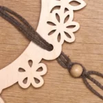 35-06-anleitung--makramee-blumenampel-deko-laubsaege-dekupiersaege-jeden-strang-durchfaedeln-haltering-kreuzknoten-perle-kreuzkn