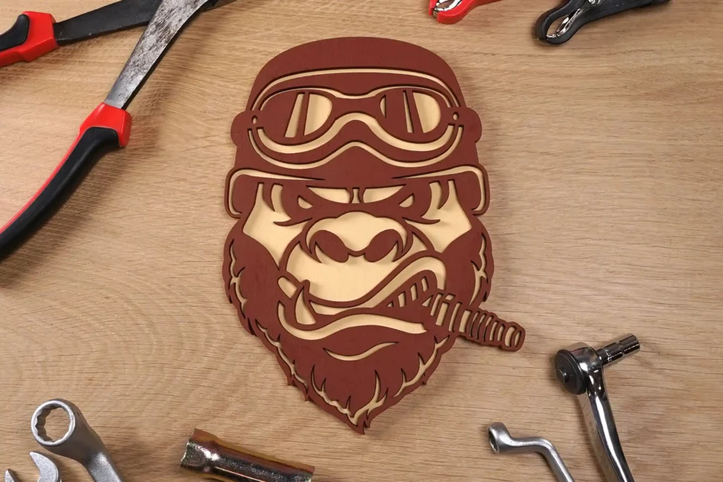 35-titel-gorilla-biker-wandbild-laubsaege-dekupiersaege-vorlage