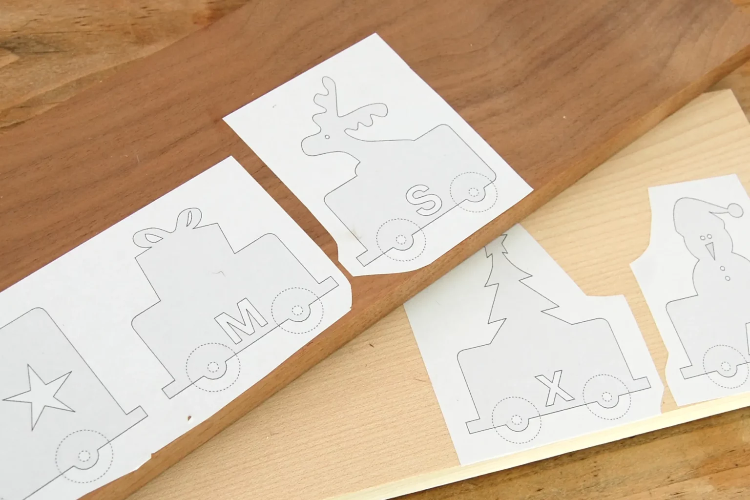 25-01-der-weihnachtsexpress-deko-laubsaege-dekupiersaege-vorlage-kopieren-ausdrucken-vorlagenpapier-selbstklebend-aufkleben-massivholz