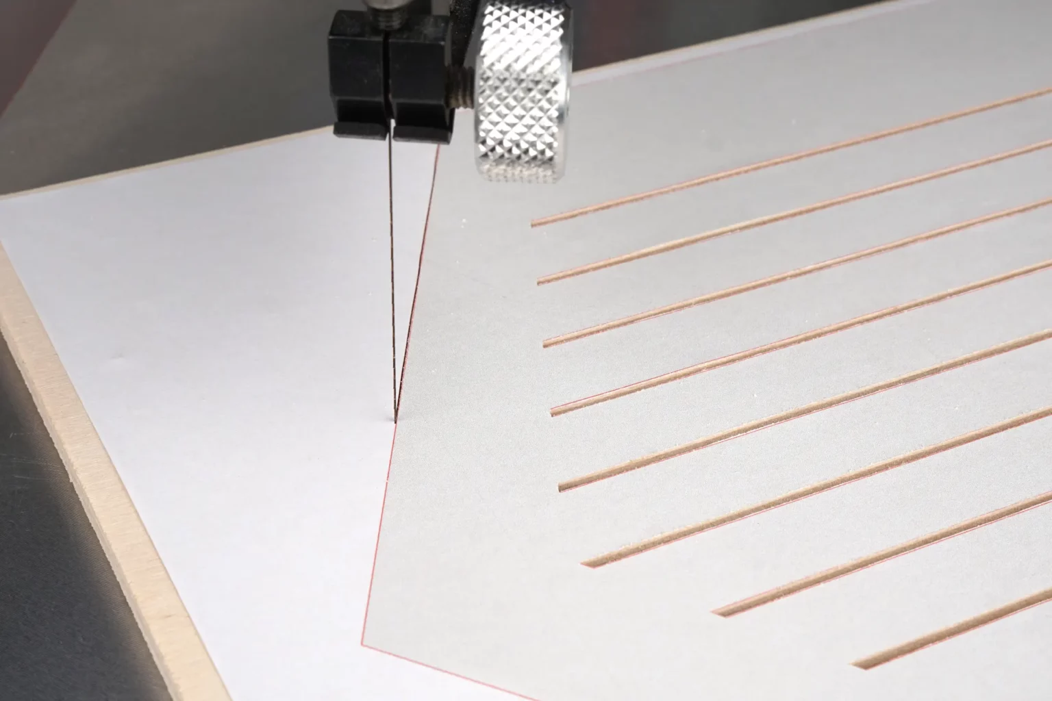 25-04-stall-von-bethlehem-krippe-laubsaege-dekupiersaege-vorlage-aussenkontur-saegen-ebene-9