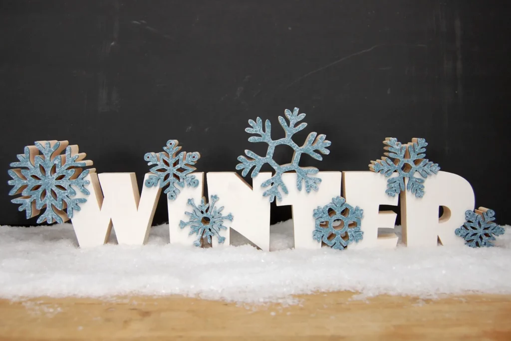 25-titel-01-winterfrost-schriftzug-deko-laubsaege-dekupiersaege-vorlage
