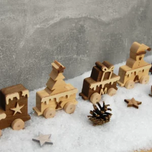 FEINSCHNITTkreativ 25 25-titel-02-der-weihnachtsexpress-deko-laubsaege-dekupiersaege-vorlage