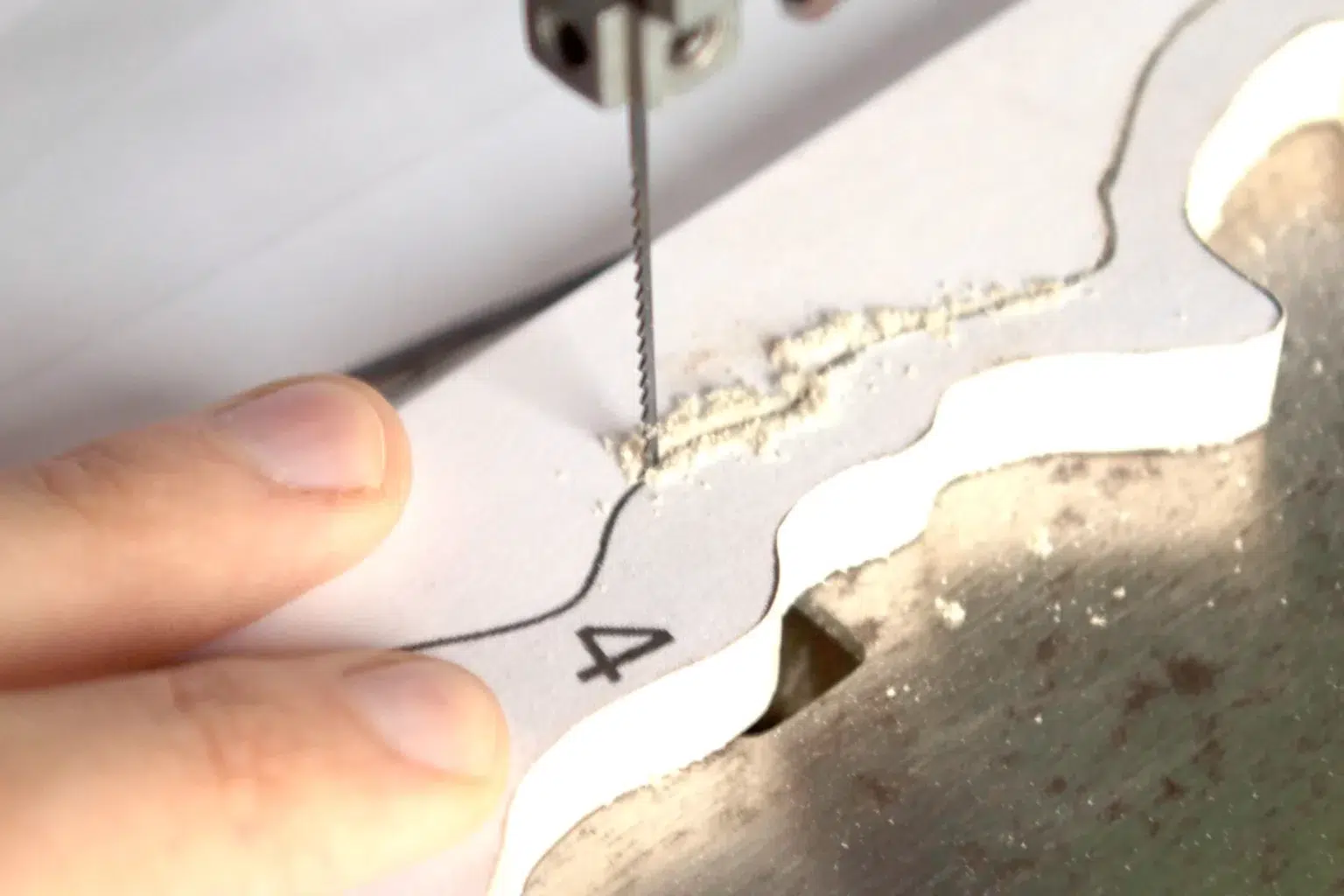 26-02-blumenvasen-skulptur-deko-laubsaege-dekupiersaege-vorlage-aussenkontur-saegen