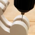 26-10a-blumenboten-oster-deko-laubsaege-dekupiersaege-vorlage-loch-bohren-blumenstiel-hasenpfote