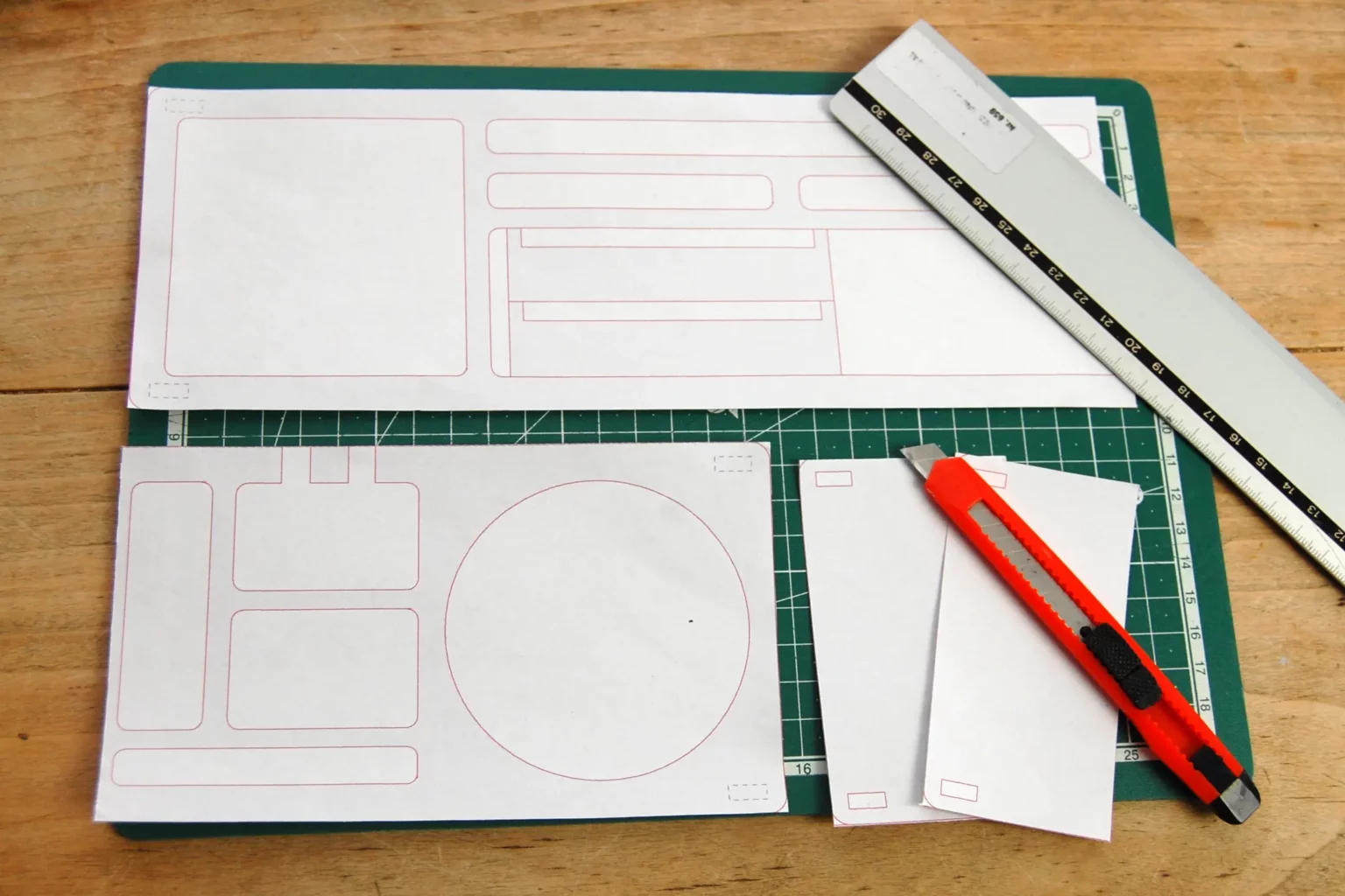 27-01-schreibtisch-organizer-homeoffice-laubsaege-dekupiersaege-vorlage.kopieren-ausdrucken-vorlagenpapier-zuschneiden