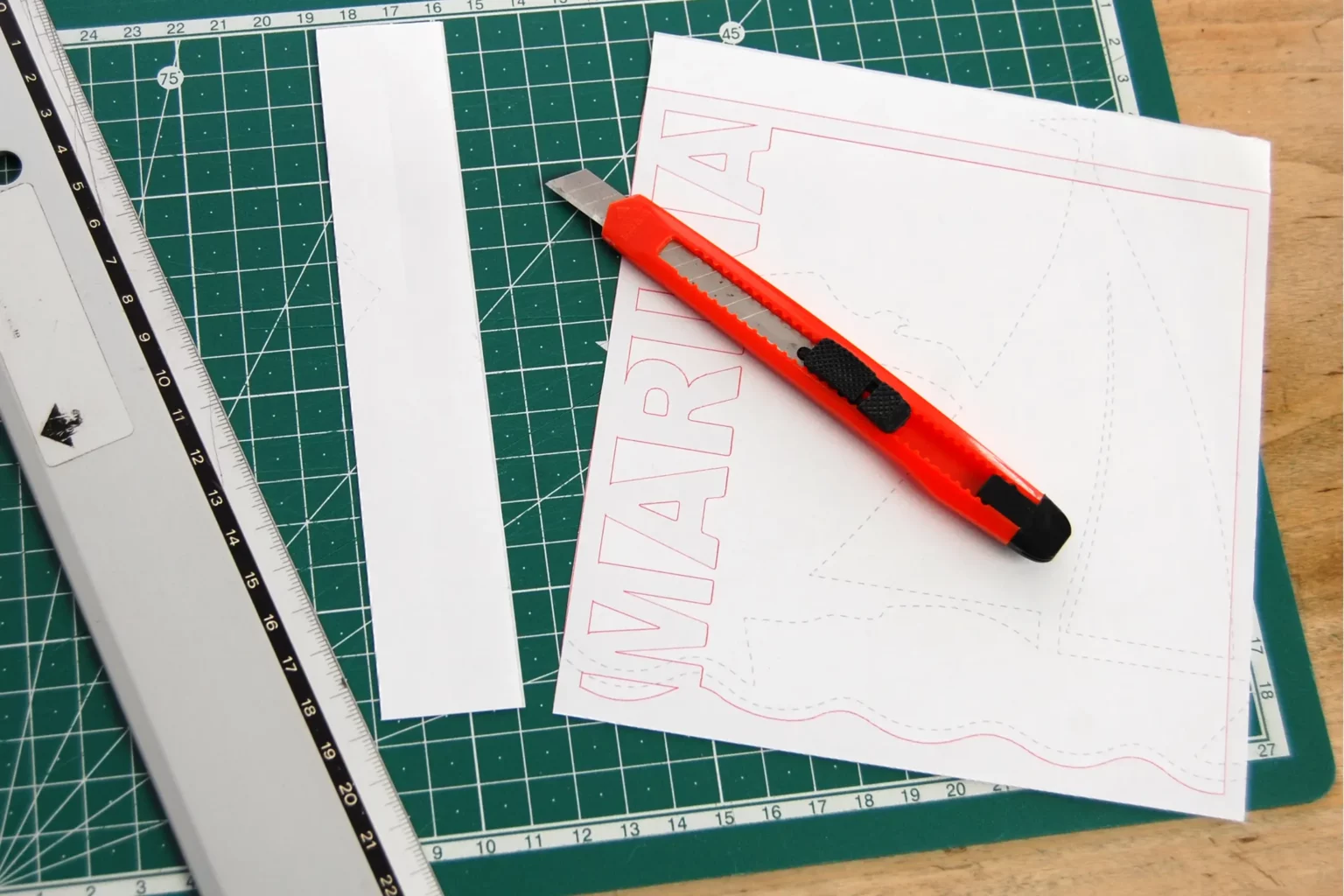 27-02-hafengefuehl-deko-laubsaege-dekupiersaege-vorlage-kopieren-ausdrucken-vorlagenpapier-selbstklebend-zuschneiden