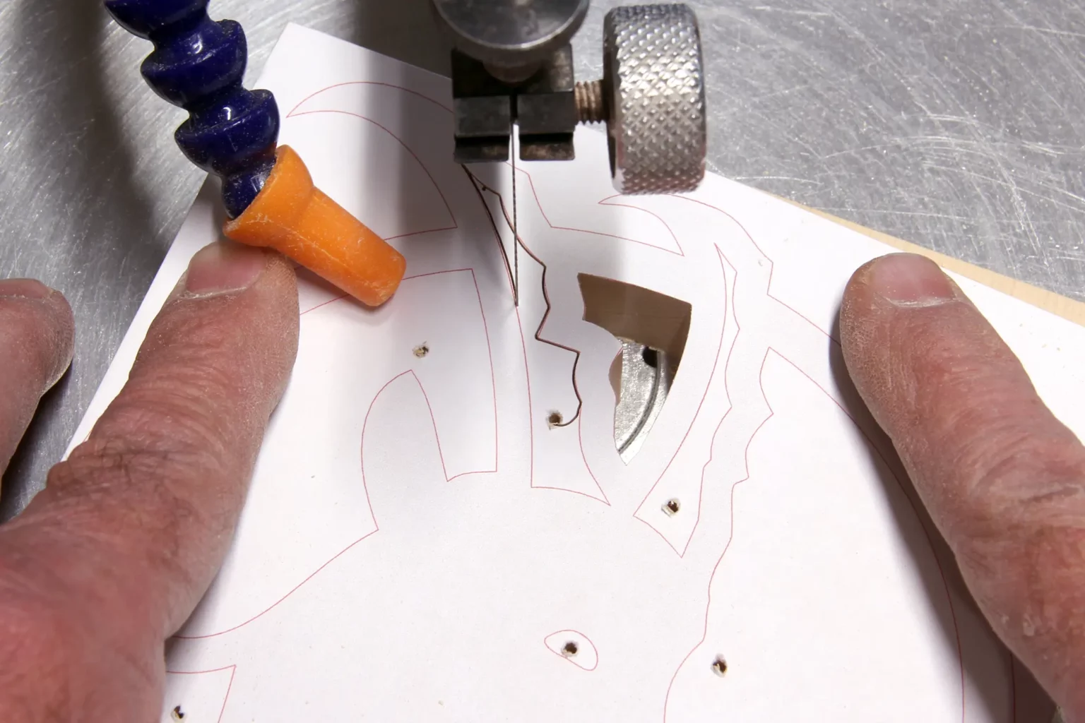 28-03-topfuntersetzer-im-alpenstil-laubsaege-dekupiersaege-vorlage-innenschnitte-saegen