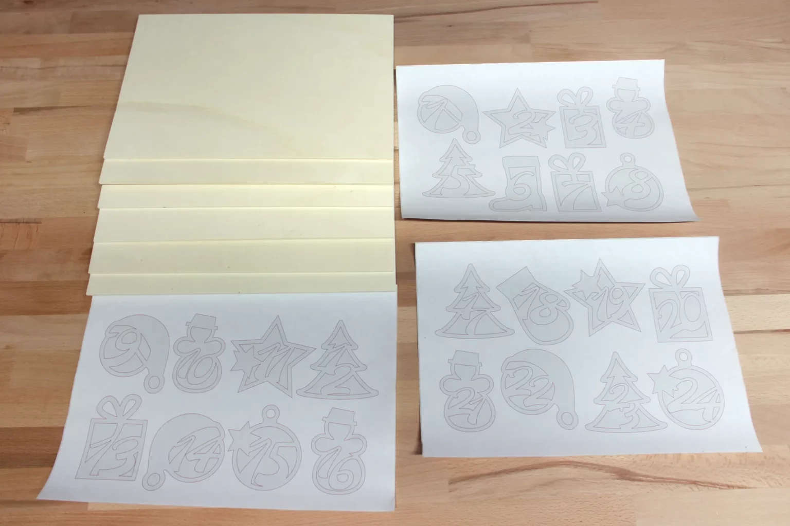 29-01-adventskalender-zahlen-laubsaege-dekupiersaege-vorlage-kopieren-ausdrucken-vorlagenpapier-selbstklebend-sperrholz