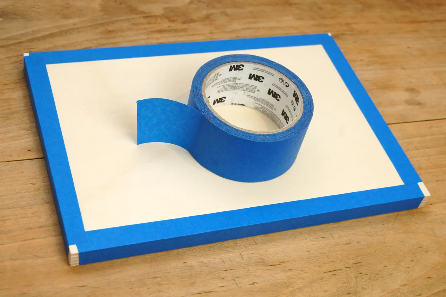 29-02b-sternenwichtel-weihnachten-deko-laubsaege-dekupiersaege-vorlage-4-mm-auf-12-mm-sperrholz-blue-tape-stapel-fixieren