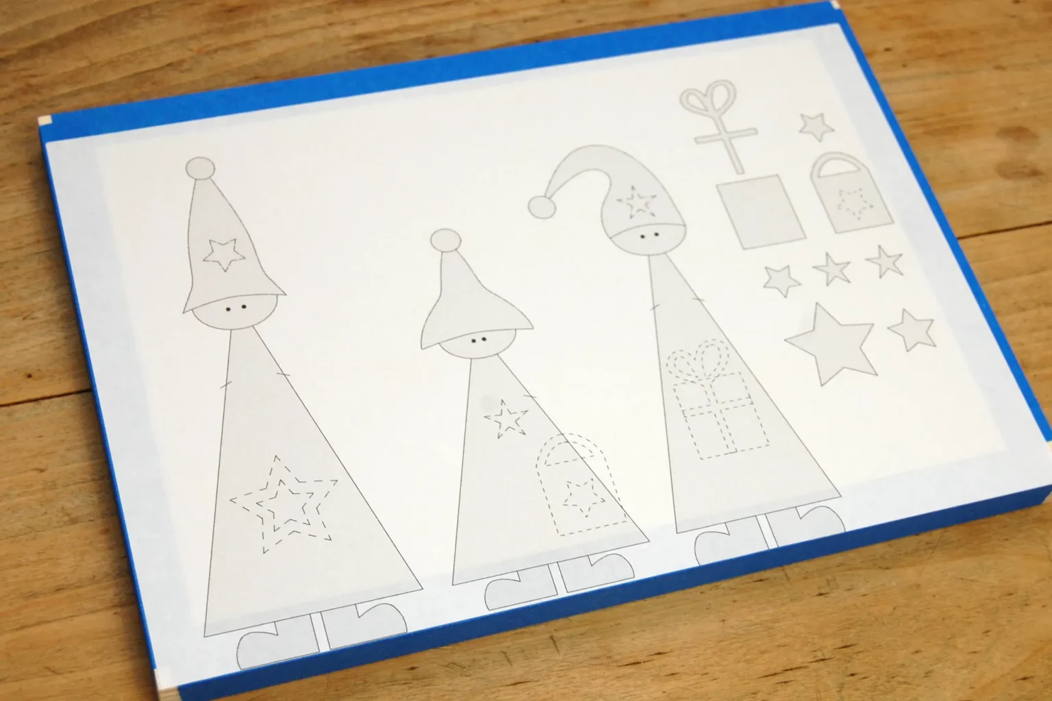 29-03b-sternenwichtel-weihnachten-deko-laubsaege-dekupiersaege-vorlage-vorlagenpapier-aufkleben-buendig-untere-kante