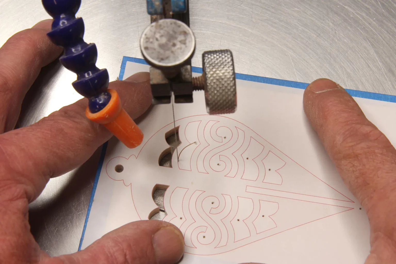 29-06-orientalischer-baumschmuck-weihnachten-laubsaege-dekupiersaege-vorlage-innenschnitte-saegen-stapel