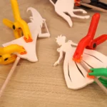 29-09-schattentheater-spielzeug-laubsaege-dekupiersaege-vorlage-buchenrundstaebe-figuren-verleimen-verspannen