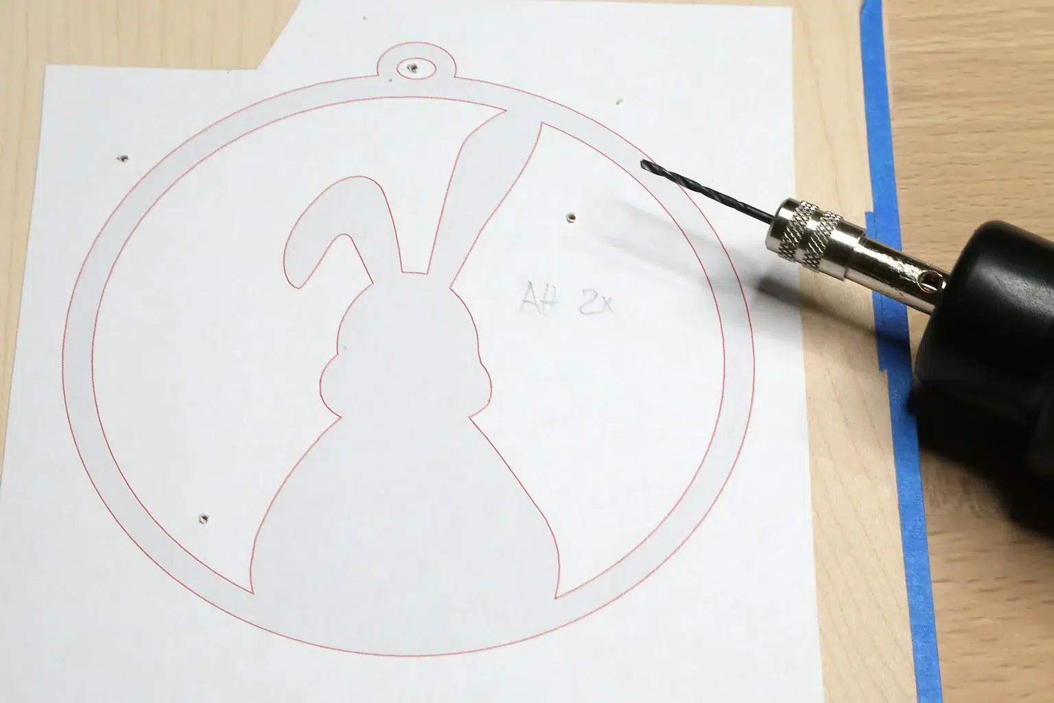 30-04-haeschen-im-ring-ostern-laubsaege-dekupiersaege-vorlage-saegeblattdurchfuehrungen-bohren-stapel