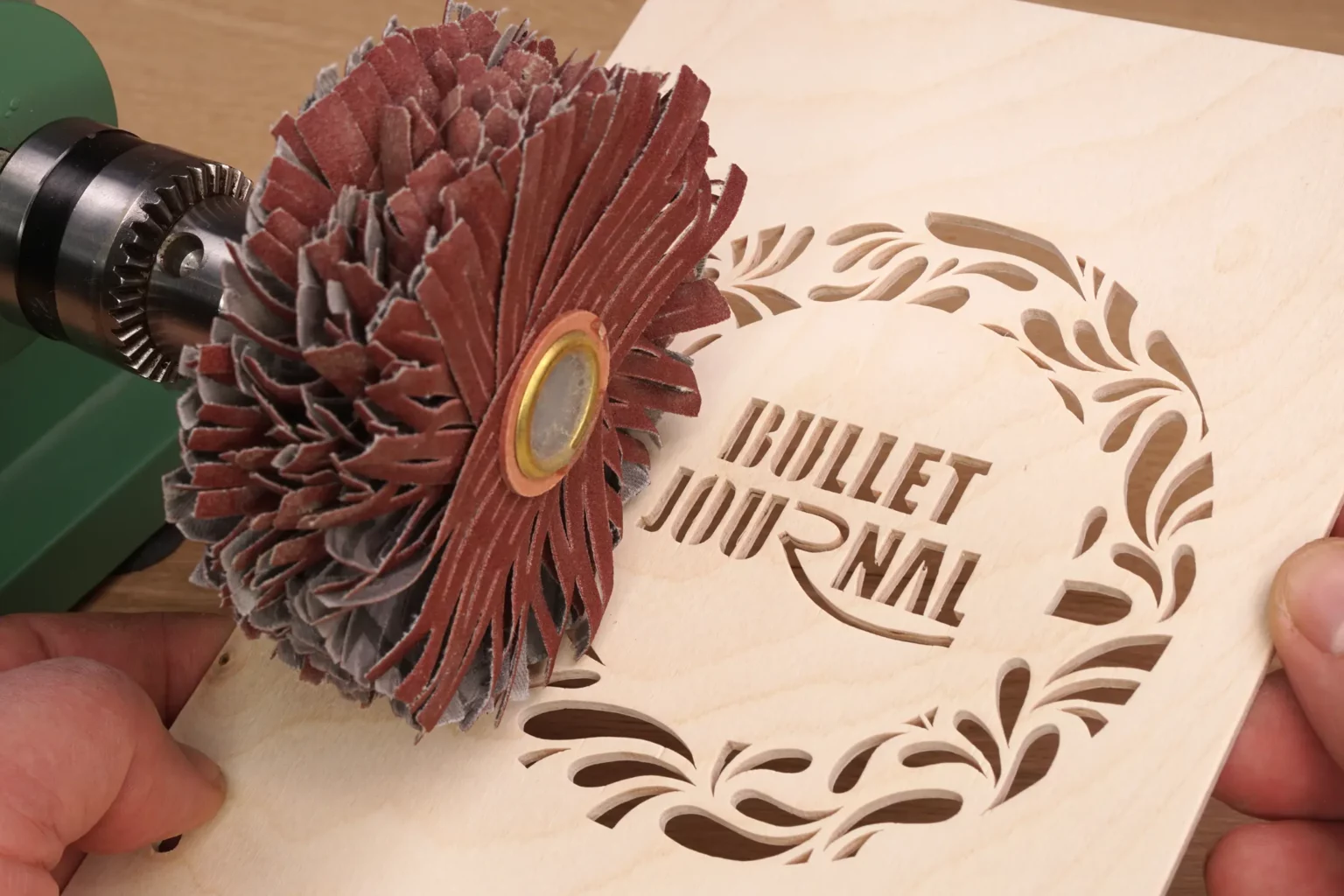 30-06-bullet-journal-diy-laubsaege-dekupiersaege-vorlage-verputzen-schleifen-schleifstern