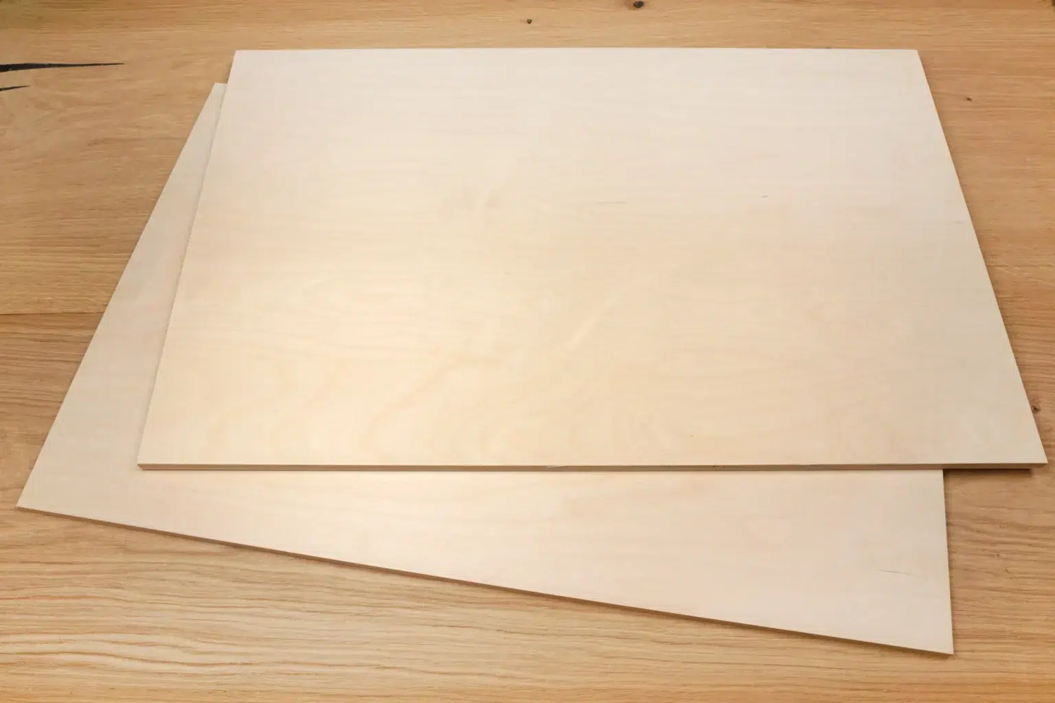 31-01-blumiger-kleiderbuegel-deko-laubsaege-dekupiersaege-vorlage-8-mm-birkensperrholz