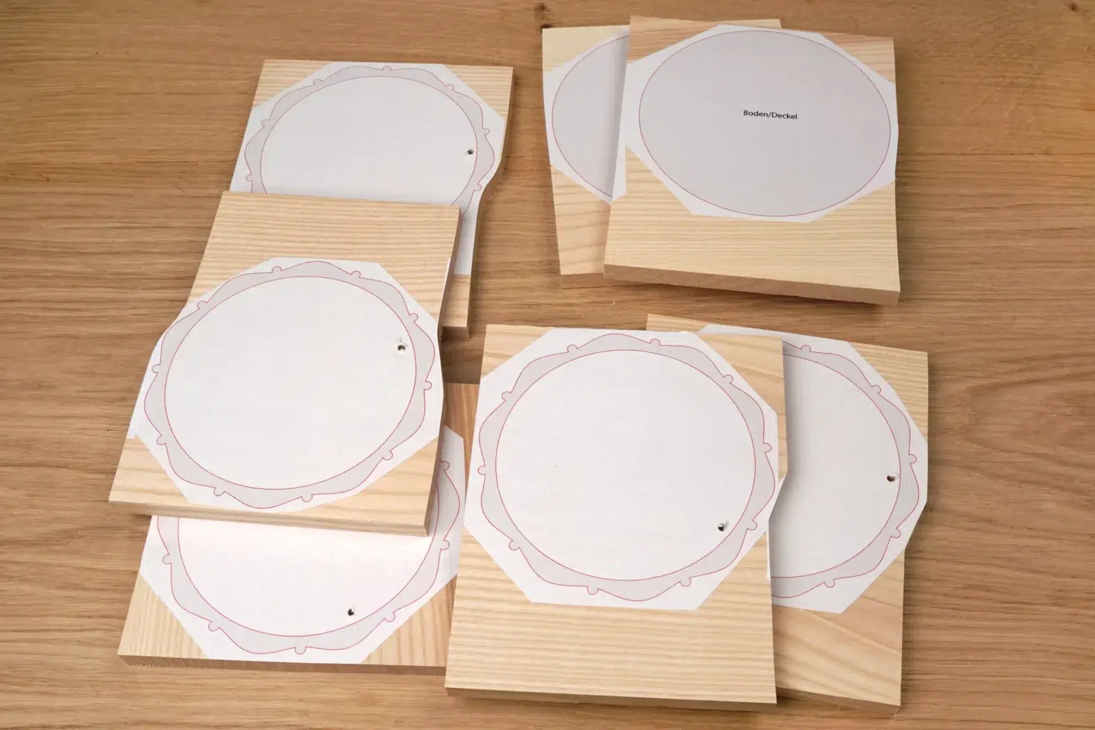 31-03-flechtdose-deko-laubsaege-dekupiersaege-vorlage-massivholzplatten-trennen-saegeblattdurchfuehrungen-bohren