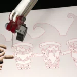 31-06-schneewittchen-garderobe-kinder-laubsaege-dekupiersaege-vorlage-innenschnitte-saegen-motivschicht