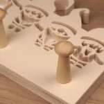 31-12-schneewittchen-garderobe-kinder-laubsaege-dekupiersaege-vorlage-garderobenhaken-einsetzen-leim