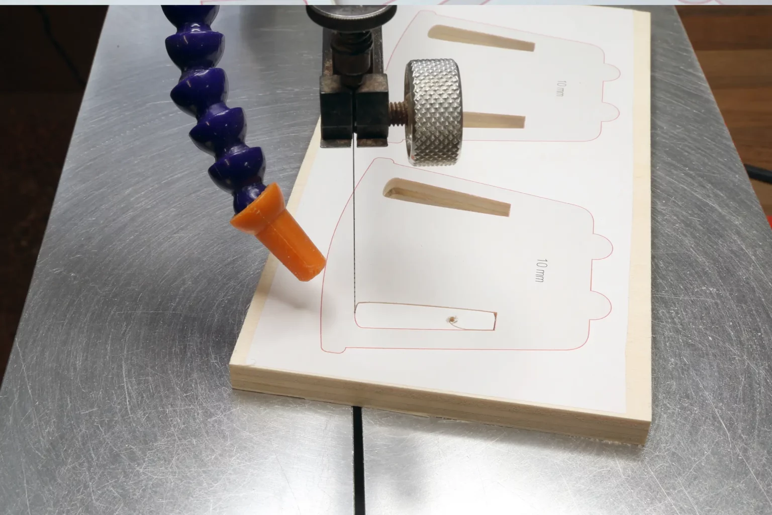 32-05-fotozug-deko--laubsaege-dekupiersaege-vorlage-innenschnitte-saegen-10-mm-sperrholz