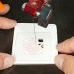 32-06-schluesselanhaenger-diy-laubsaege-dekupiersaege-vorlage-innenschnitte-aussenkontur-saegen-motivschicht-edelsperrholz