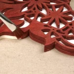 32-14-almabtrieb-wandbild-laubsaege-dekupiersaege-vorlage-rand-bemalen-holzlasur-maron