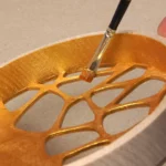 32-16a-dekoleuchte-laubsaege-dekupiersaege-vorlage-kanten-bemalen-effektfarbe-colorado-gold