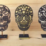 32-titel-01-bling-bling-totenkoepfe-halloween-laubsaege-dekupiersaege-vorlage