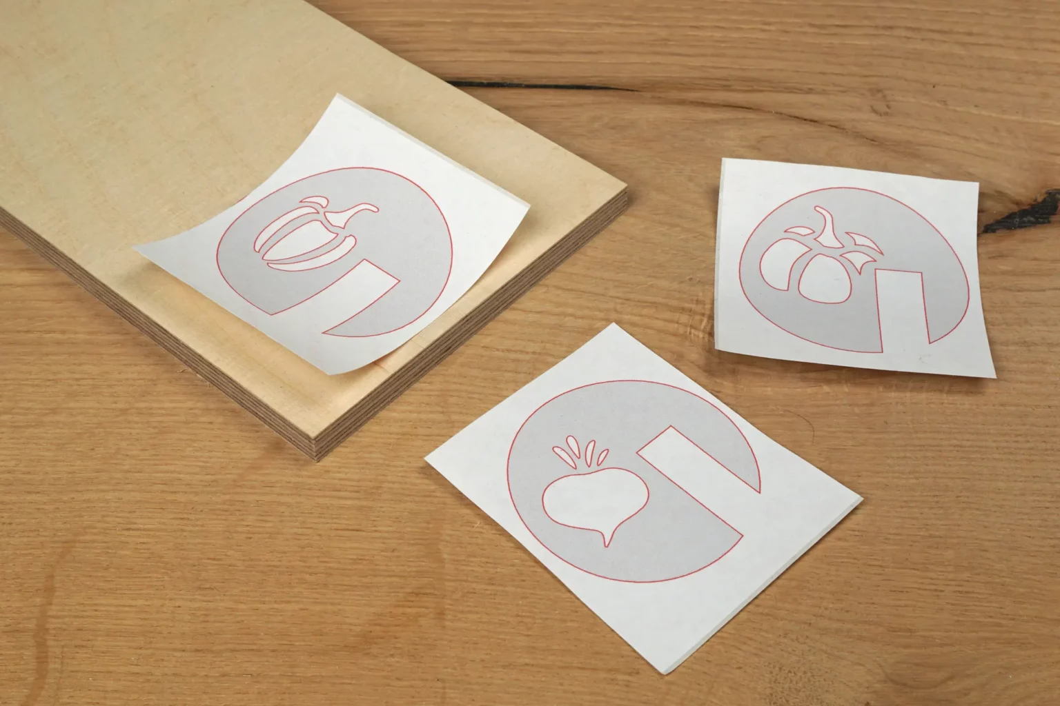 33-01-topfwaechter-kueche-laubsaege-dekupiersaege-vorlage-9-mm-multiplex-vorlagenpapier-ausruckern-kopieren-selbstklebend