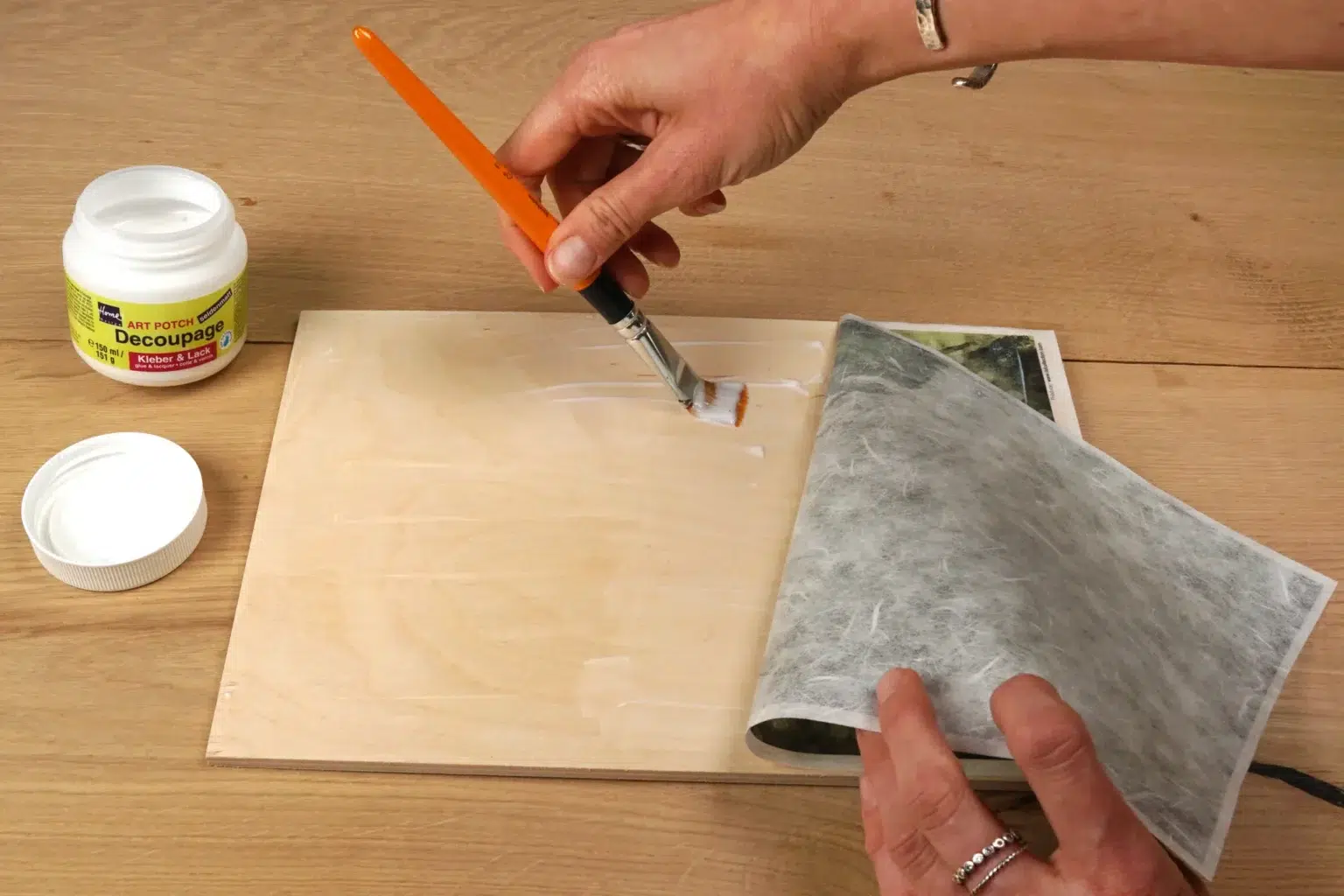 33-04a-rehwald-weihnachten-laubsaege-dekupiersaege-vorlage-decoupage-kleber--auf-sperrholz-auftragen