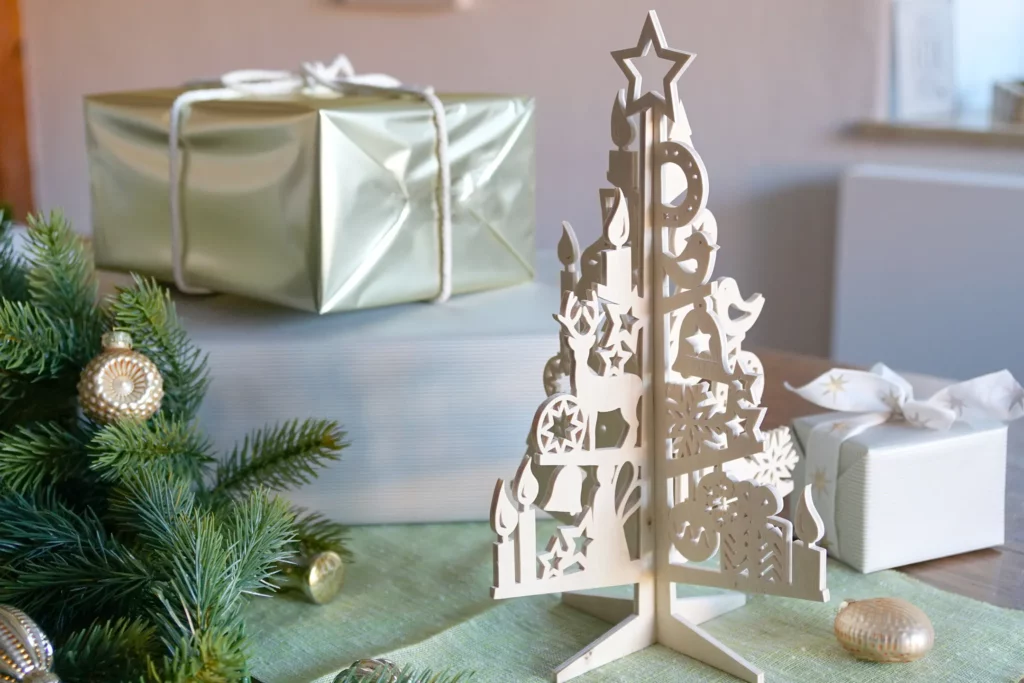 33-titel-01-nordischer-tannenbaum-deko-laubsaege-dekupiersaege-vorlage