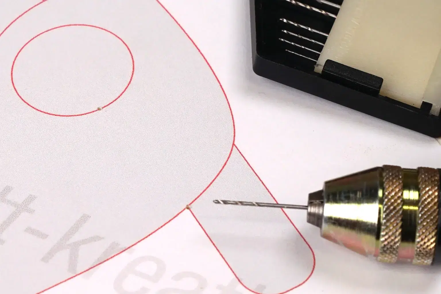 34-03-oldtimer-trio-deko-laubsaege-dekupiersaege-vorlage-saegeblattdurchfuehrungen-bohren-exakt