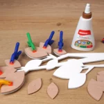 34-16-vogelperspektive-deko-laubsaege-dekupiersaege-vorlage-blaetter-auf-zweig-leimen-verspannen-spannklemmen