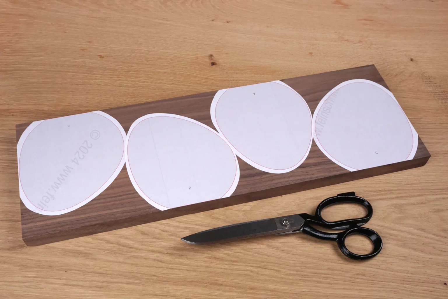 38-02-chilllende-haeschen-osterdeko-laubsaege-dekupiersaege-vorlage-vorlagenpapier-zuschneiden-aufkleben-kante-an-kante