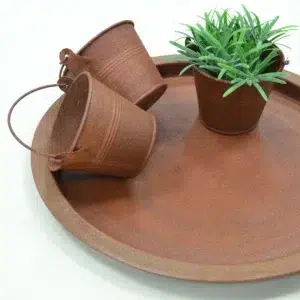 viva-rusty-rost-effektfarbe-anwendung-teller-blumentoepfe