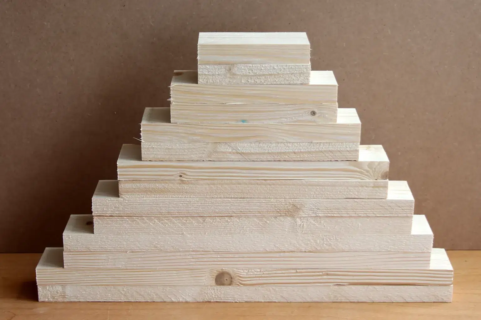 21-01c-skandinavisch-schlicht-weihnachtsbaum-laubsaege-dekupiersaege-vorlage-alle-gesaegten-baumlatten