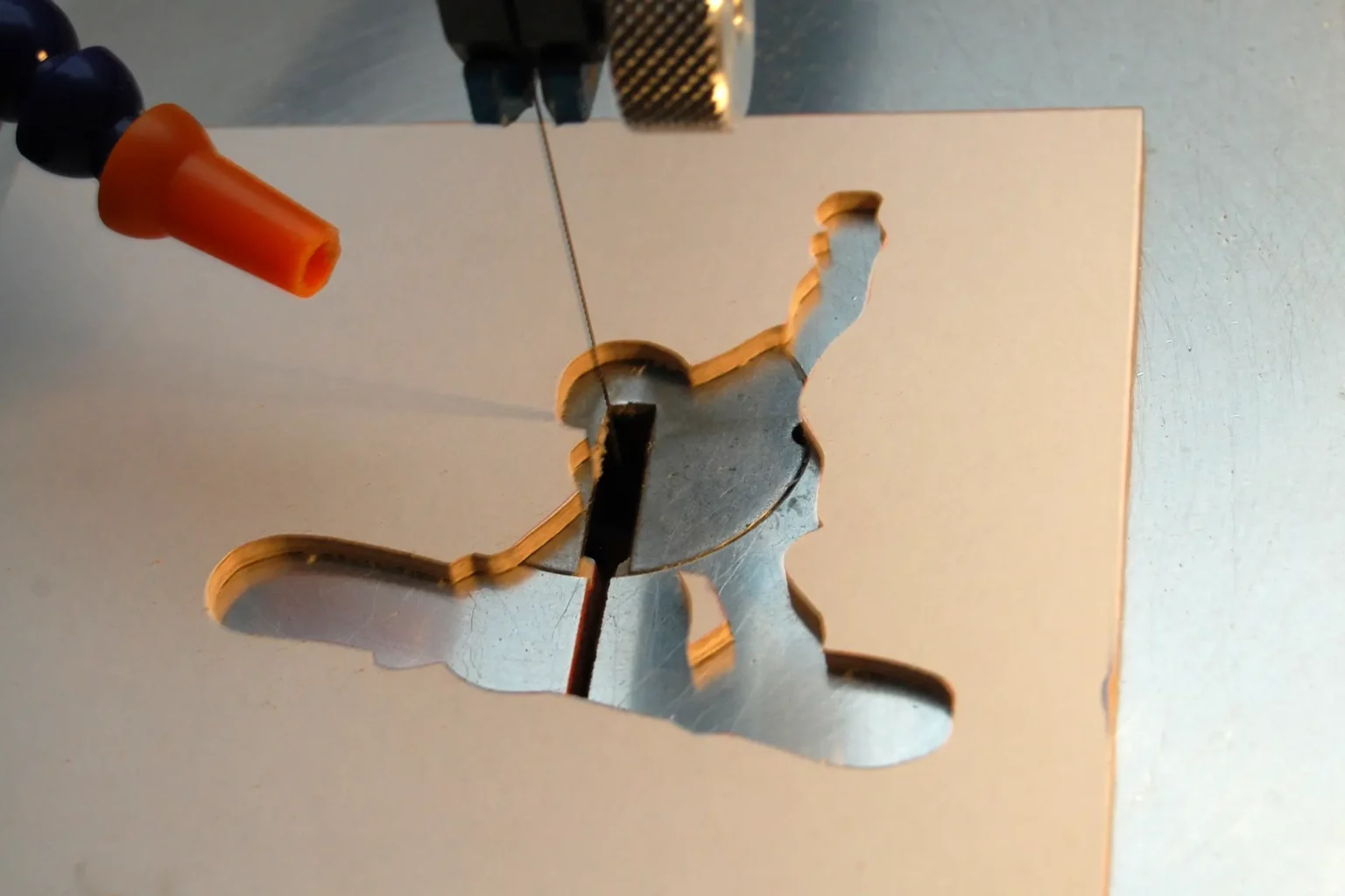 21-02-lord-of-the-board-deko-sport-laubsaege-dekupiersaege-vorlage-platte-zuschneiden-innenschnitte-saegen