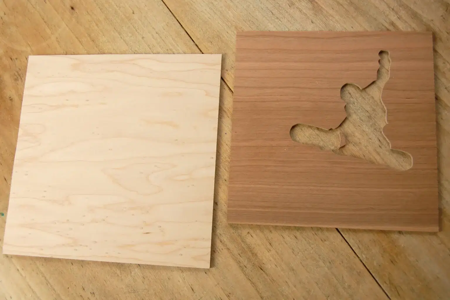 21-03-lord-of-the-board-deko-sport-laubsaege-dekupiersaege-vorlage-hintergrundplatte-zusaegen