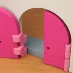 21-16-schloss-drachenstein-spielzeug-laubsaege-dekupiersaege-vorlage-tuere-einsetzen