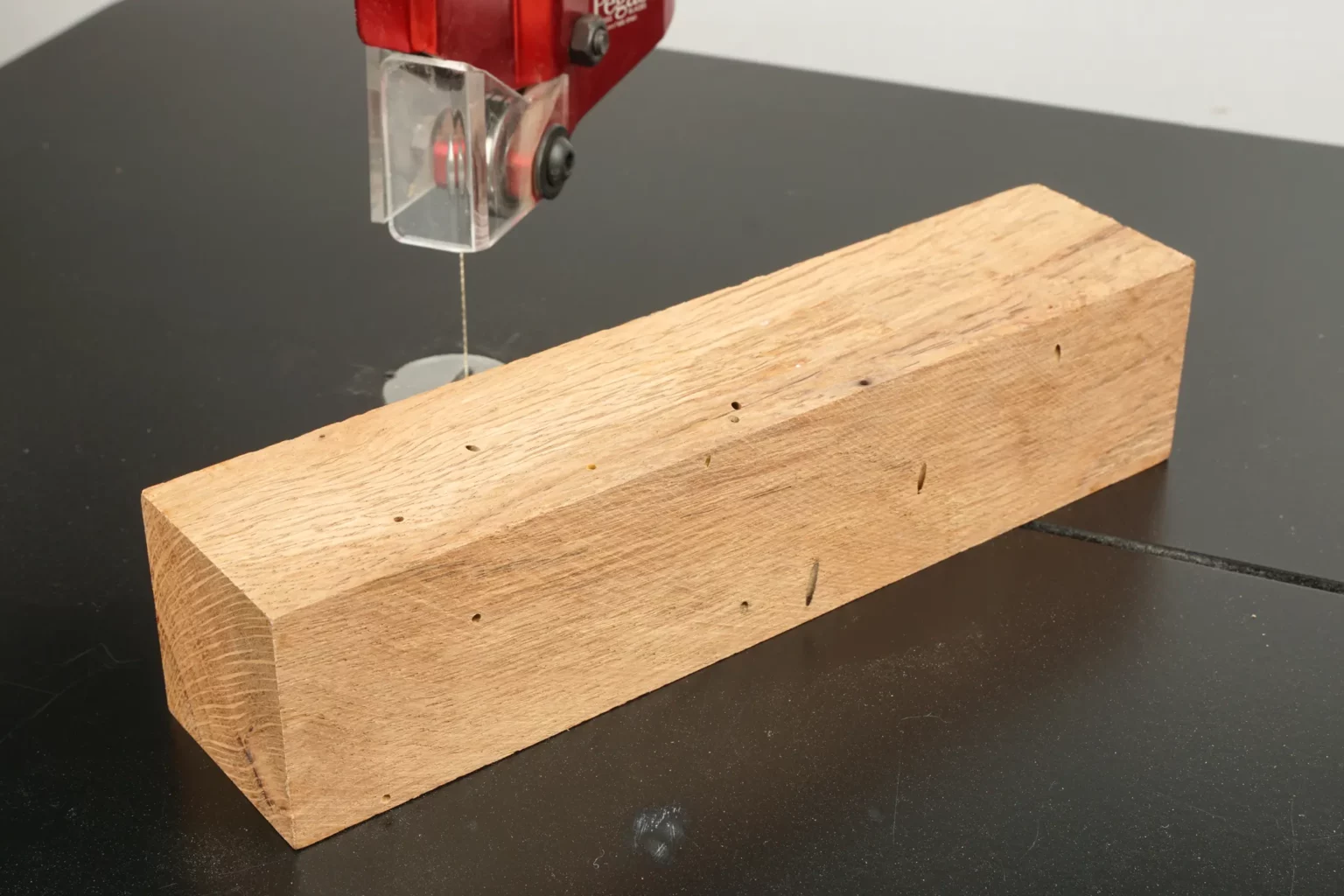 22-01-rustikale-bandsaegedose-deko-feinschnitt-bandsaege-vorlage-holzrohling-zurechtsaegen